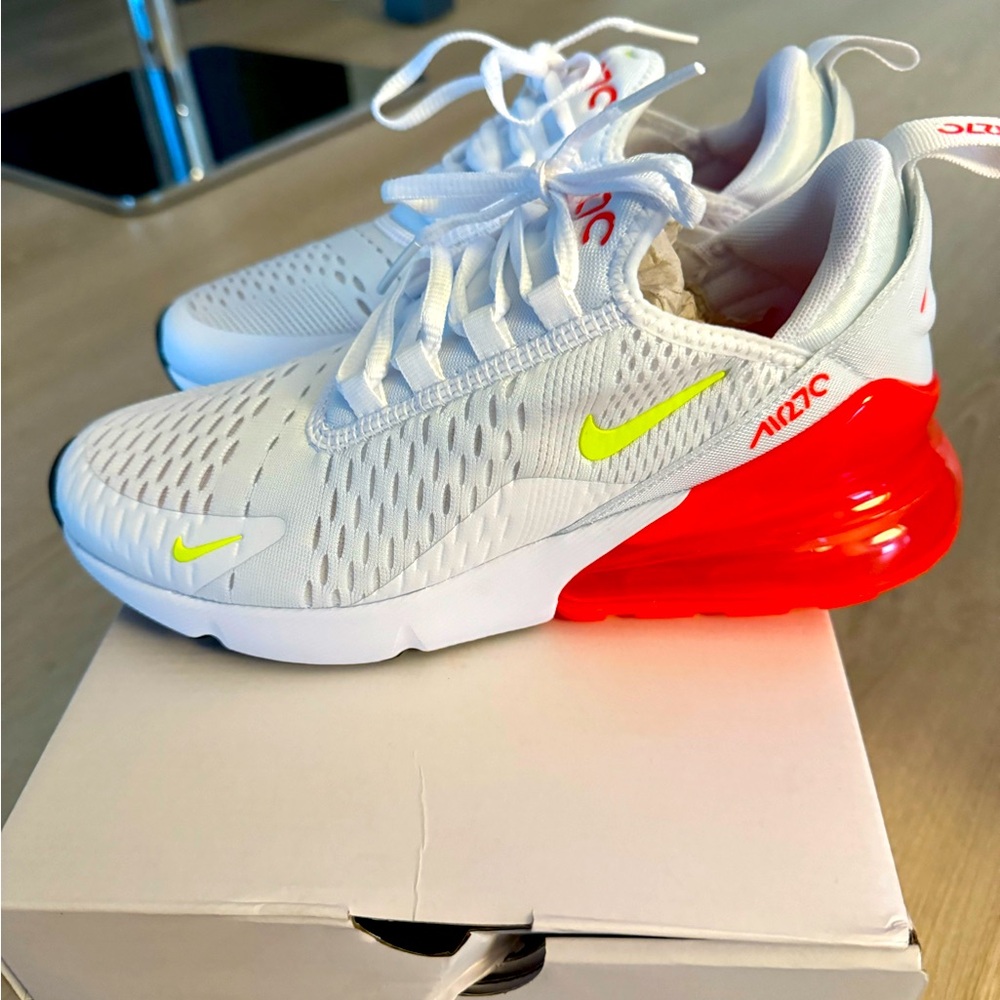 Nike W Air Max 270
